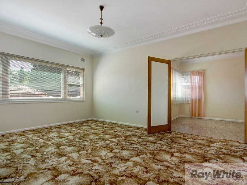 32 Monaro Avenue, KINGSGROVE NSW 2208, Kingsgrove - Thumbnail 3