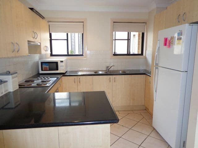 21 Oxford Street, SMITHFIELD NSW 2164, Smithfield - Thumbnail 2