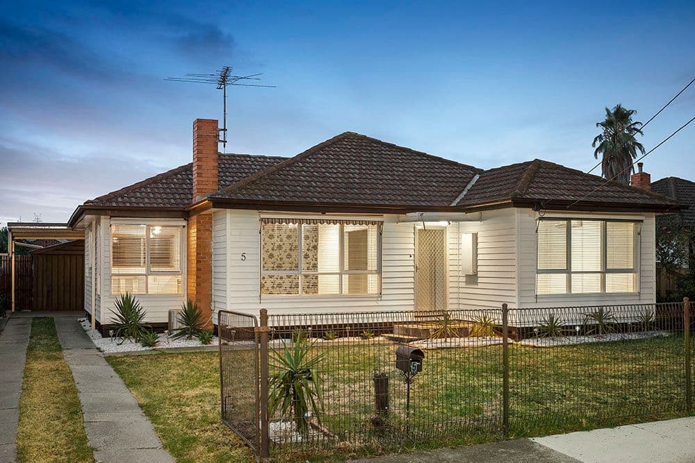 5 Laura Court, SUNSHINE NORTH VIC 3020, Sunshine North - Image 1