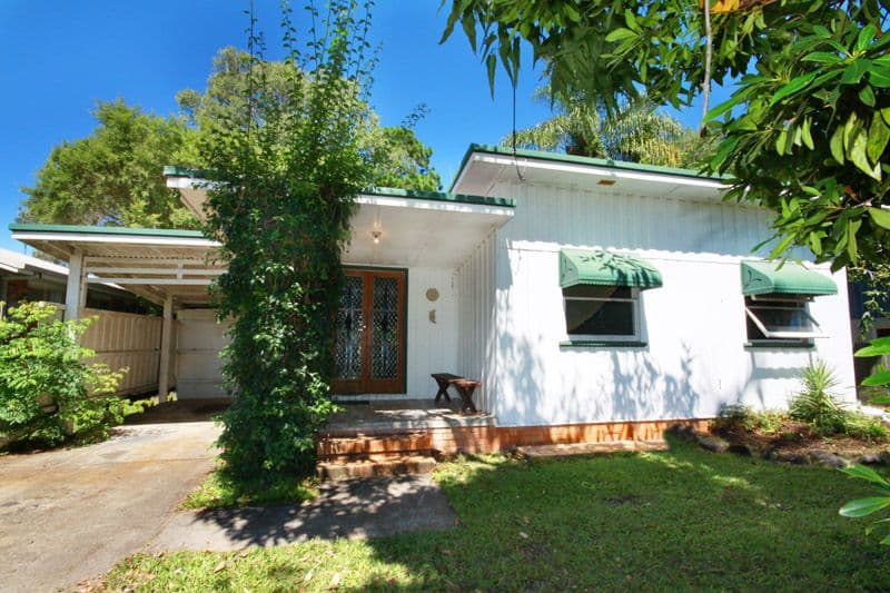 35 Broadwater Avenue, MAROOCHYDORE QLD 4558, Maroochydore - Image 1