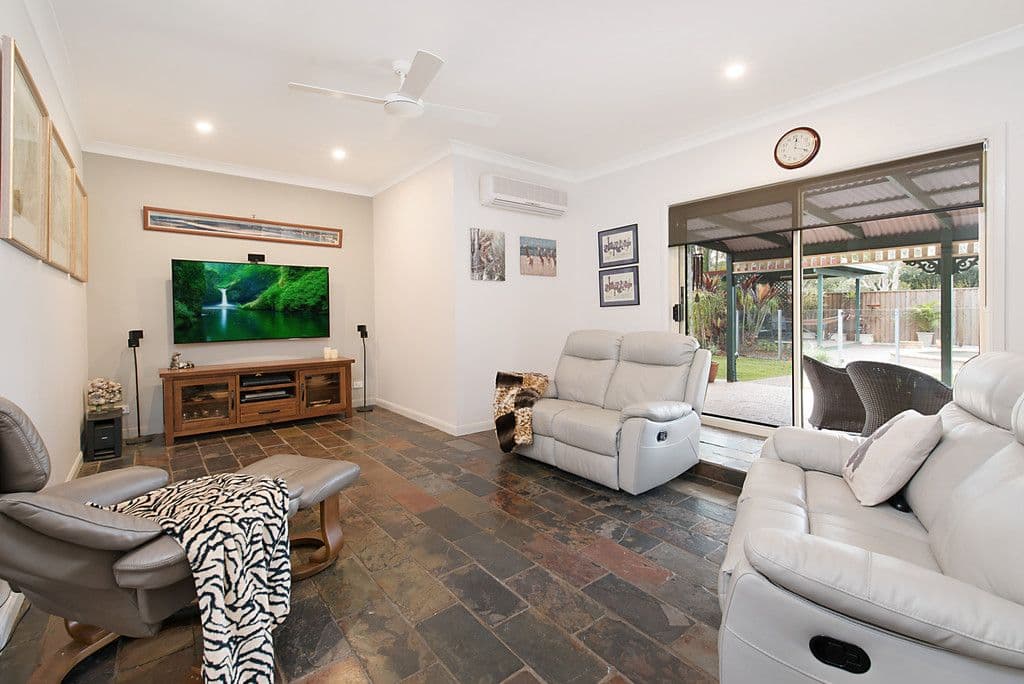 1 Bottlebrush Place, Little Mountain QLD 4551, Little Mountain - Thumbnail 3