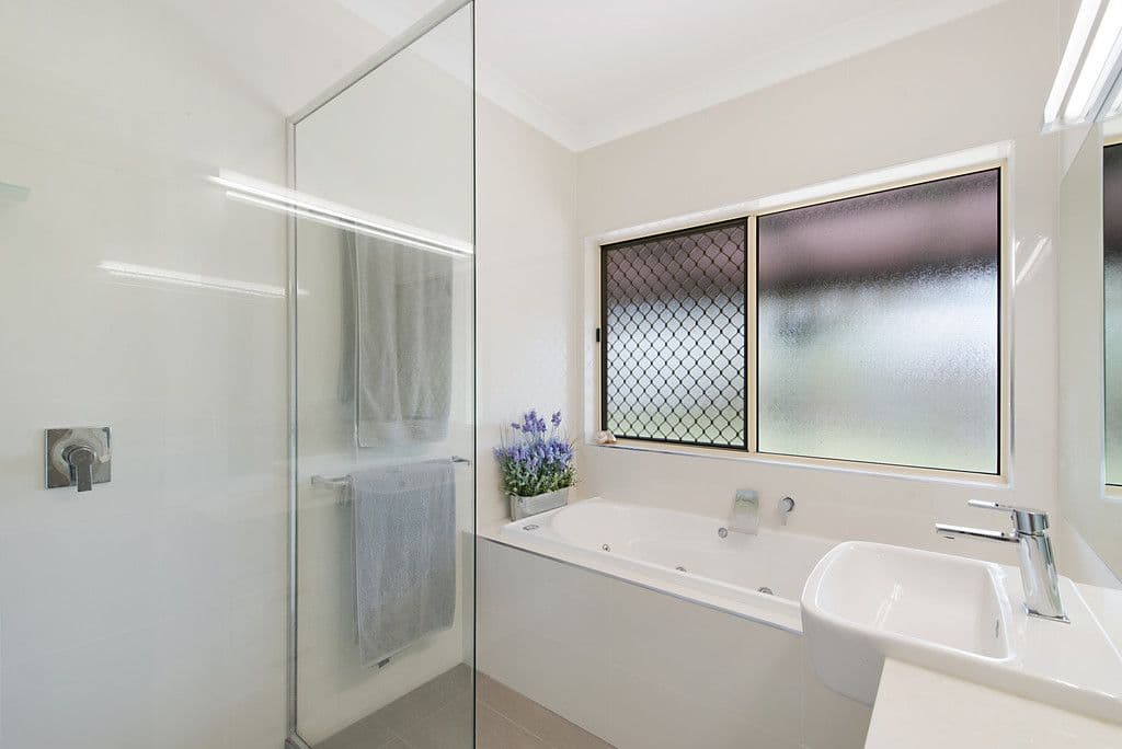 1 Bottlebrush Place, Little Mountain QLD 4551, Little Mountain - Thumbnail 8
