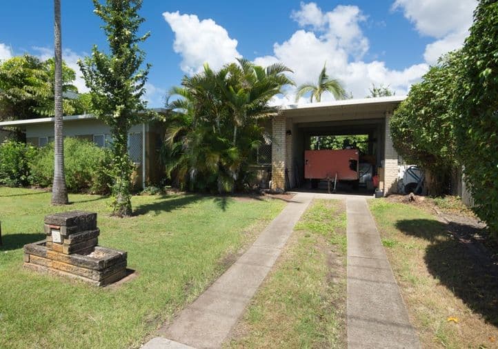 3 Boongala Road, BROADBEACH WATERS QLD 4218, Broadbeach Waters - Image 1