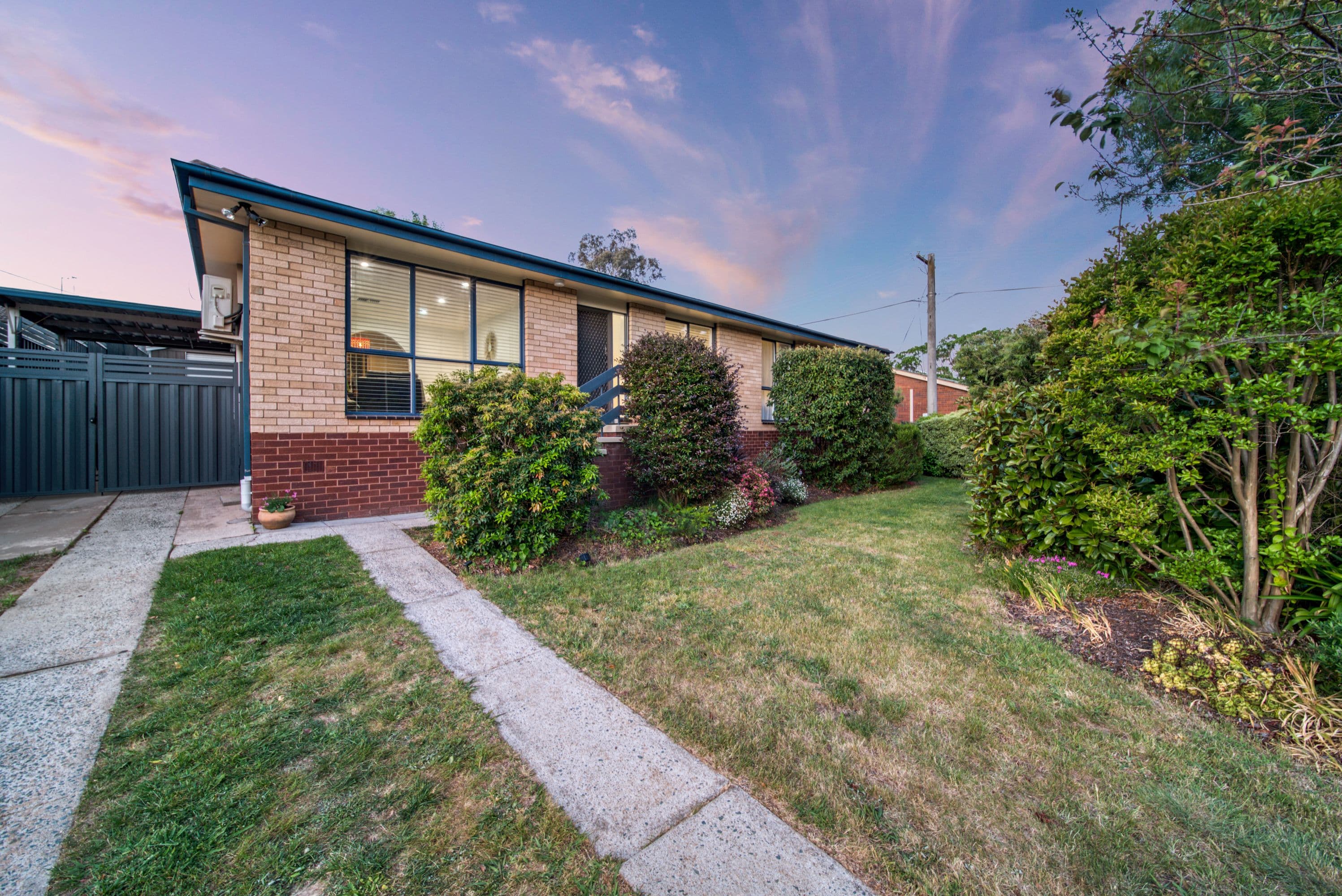 18 Armstrong Crescent, Holt ACT 2615, Holt - Thumbnail 2