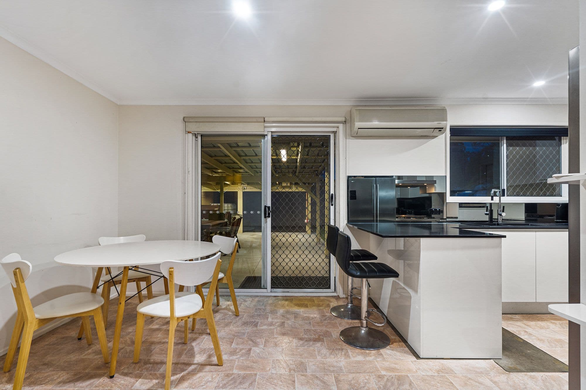 5 Volant Street, Regents Park QLD 4118, Regents Park - Thumbnail 5