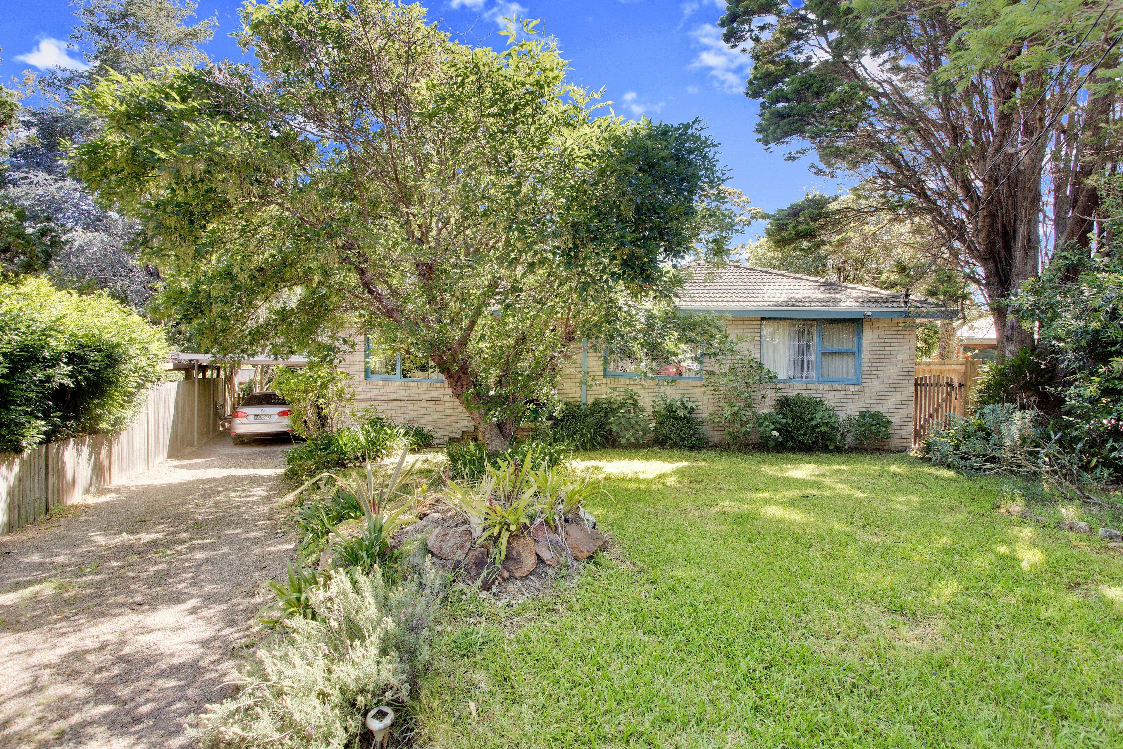13 Jarrah Place, Frenchs Forest - Image 1