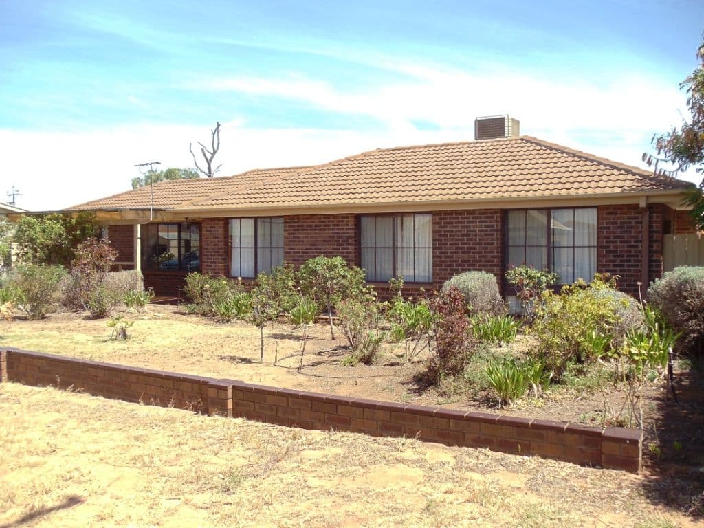 9 Annie Watt Street, PRICE SA 5570, Price - Image 1