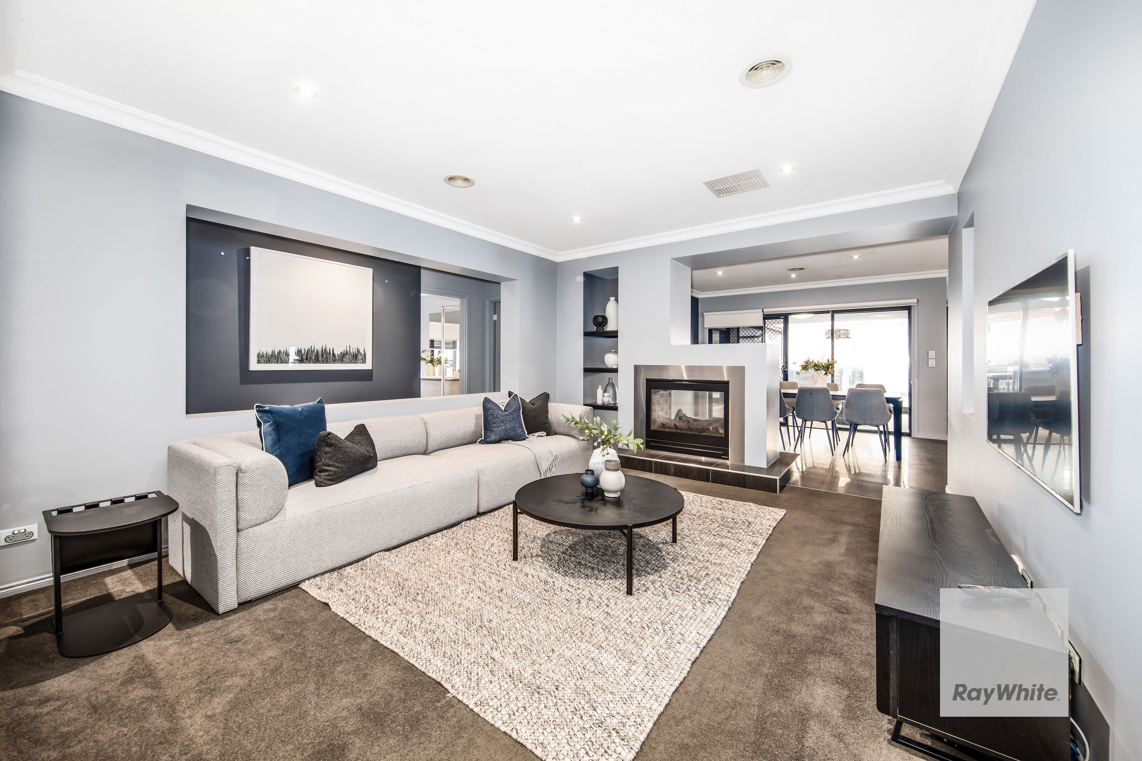 10 Cronulla Way, Taylors Hill VIC 3037, Taylors Hill - Thumbnail 2