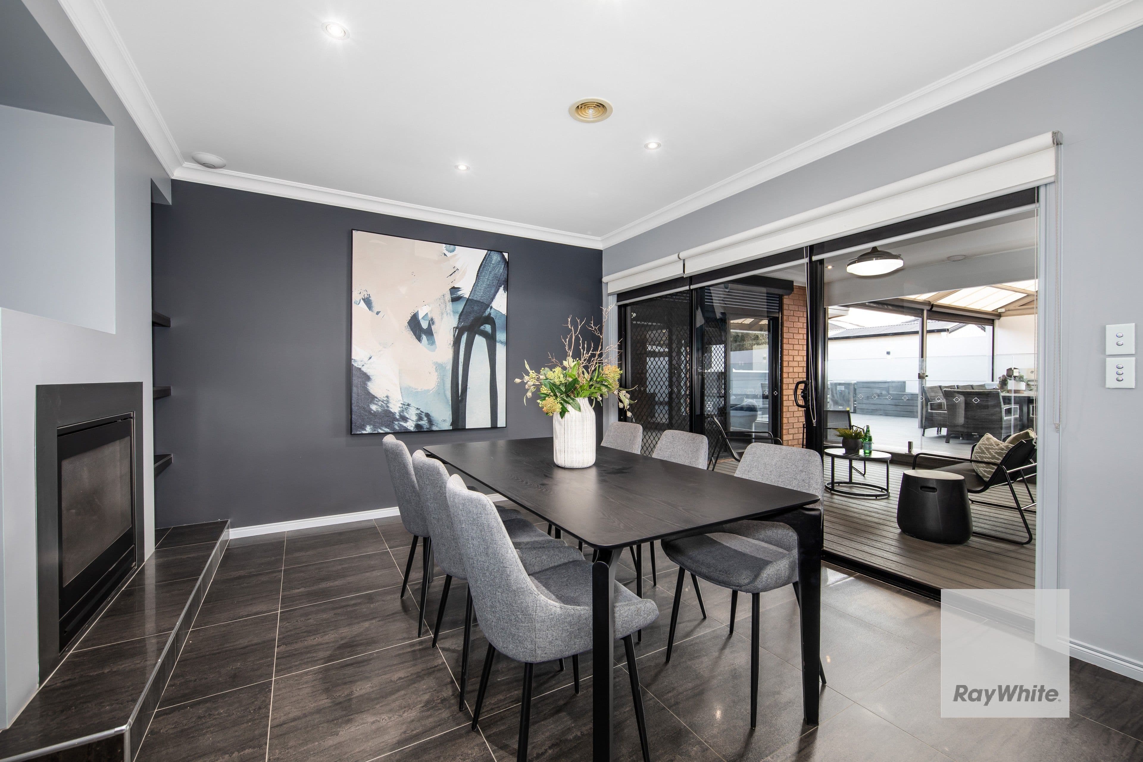10 Cronulla Way, Taylors Hill VIC 3037, Taylors Hill - Thumbnail 4