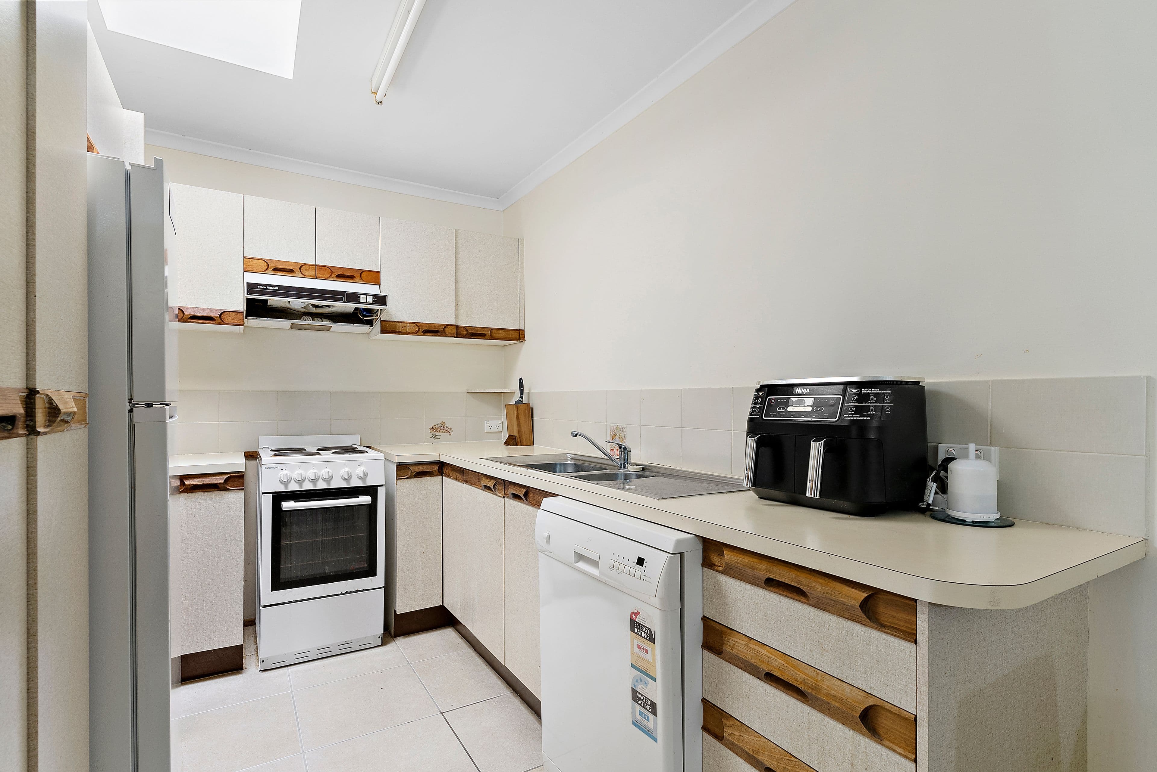 92 Amarina Avenue, Mooloolaba QLD 4557, Mooloolaba - Thumbnail 4