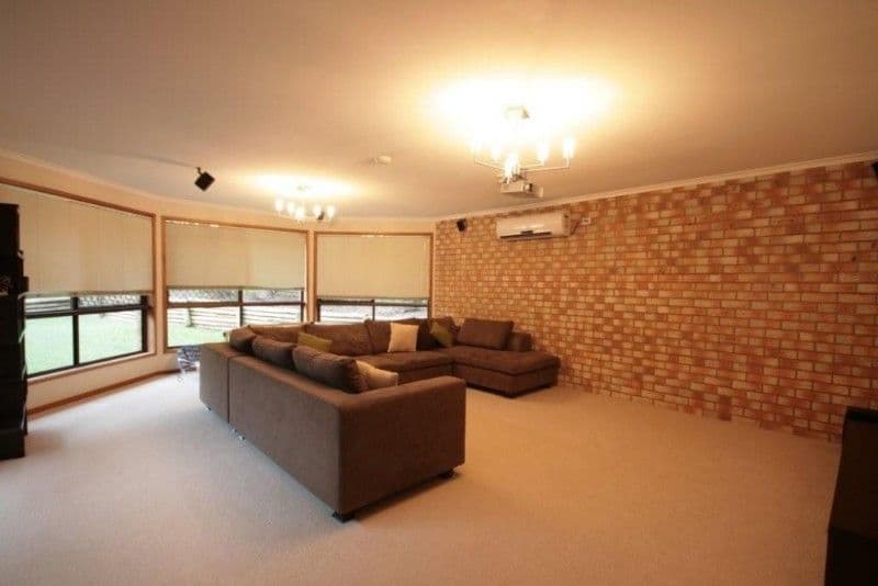 13 Murrami Court, TANAH MERAH QLD 4128, Tanah Merah - Thumbnail 4