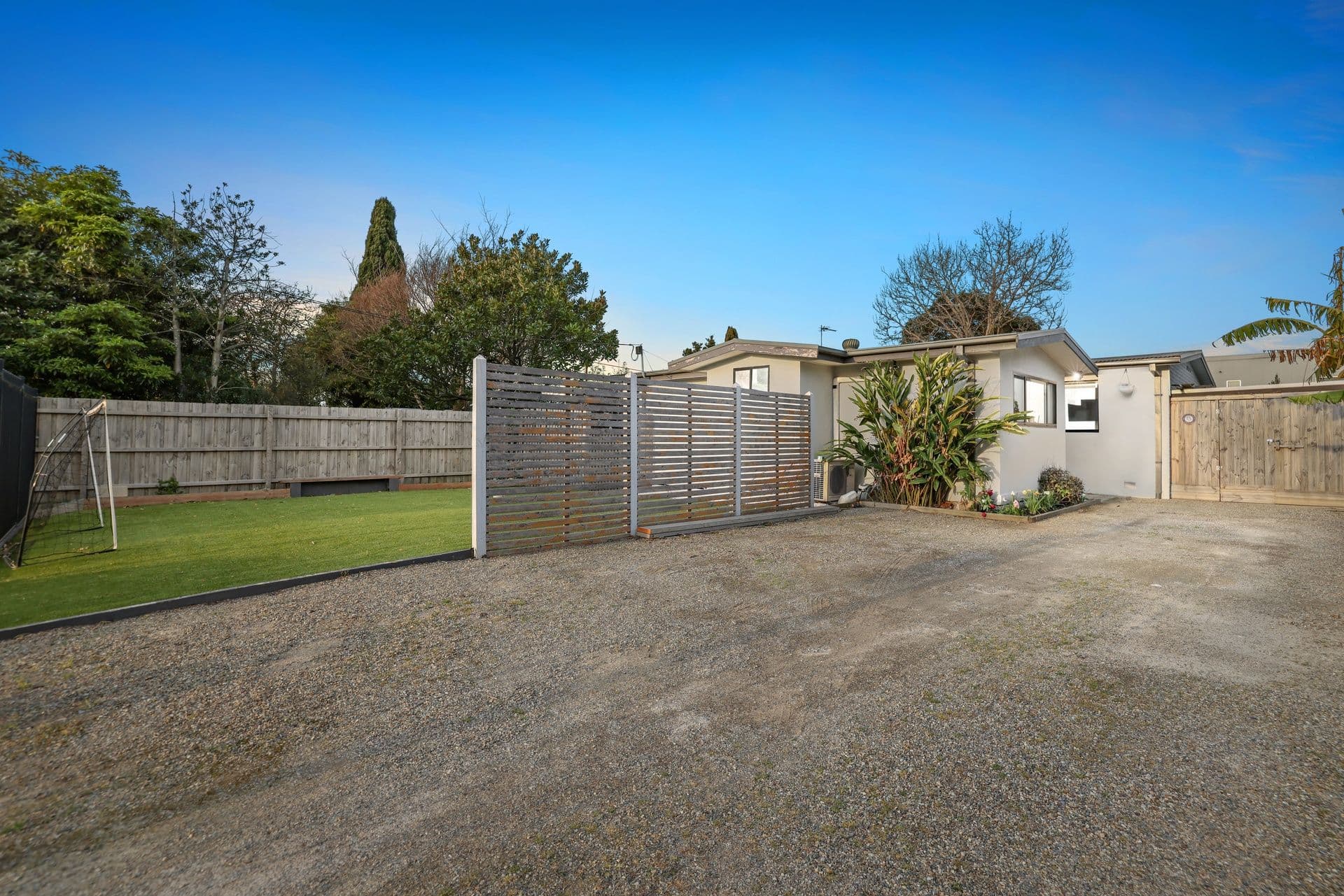 59 Illuka Crescent, Mount Waverley VIC 3149, Mount Waverley - Thumbnail 4