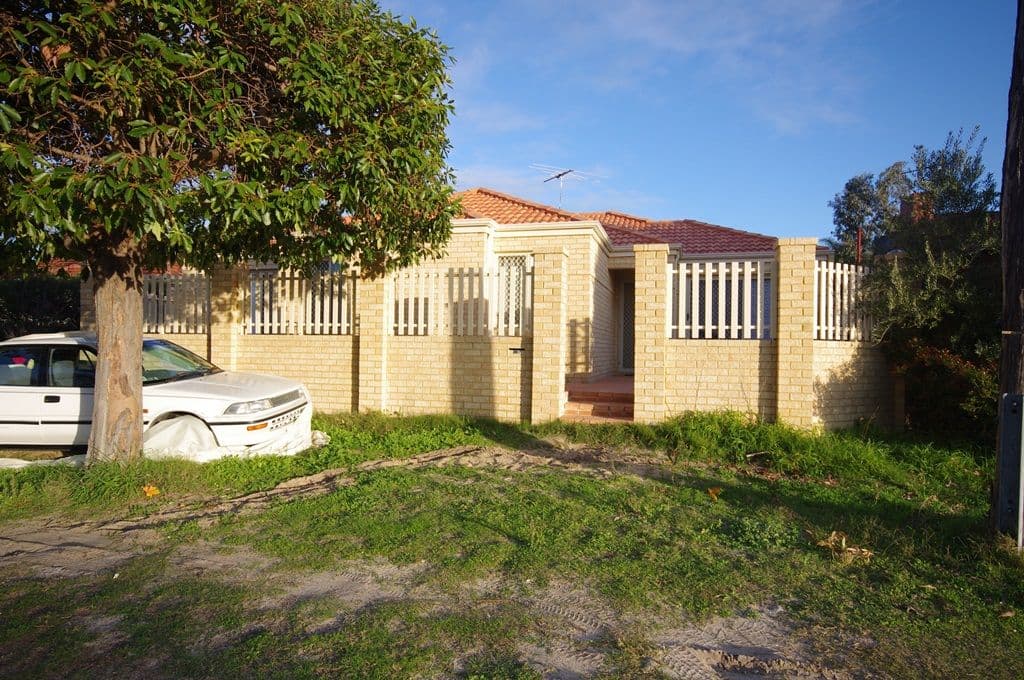 26a Emsworth Way, BALGA WA 6061, Balga - Thumbnail 2