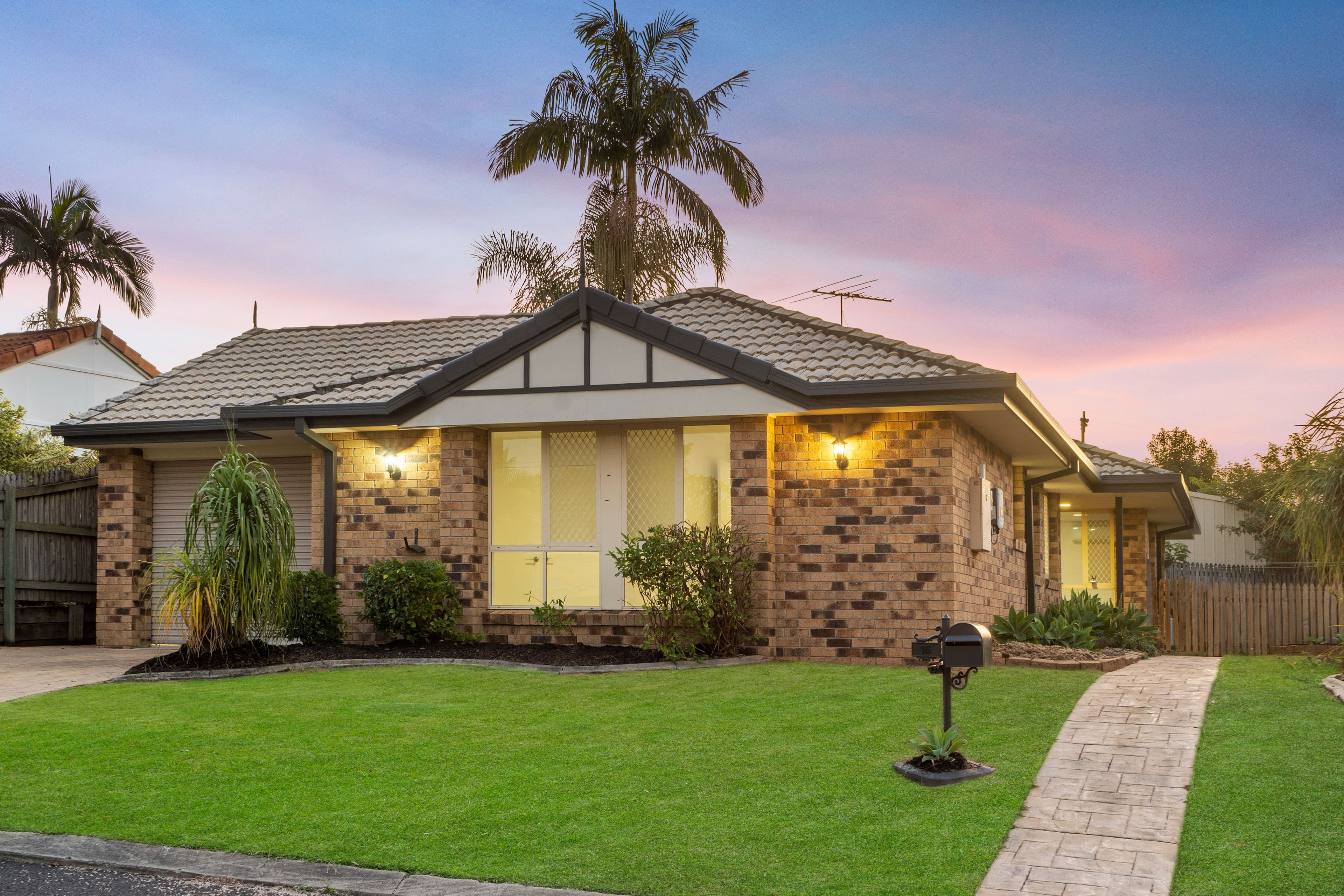 16 Stretton Court, Heritage Park QLD 4118, Heritage Park - Image 1