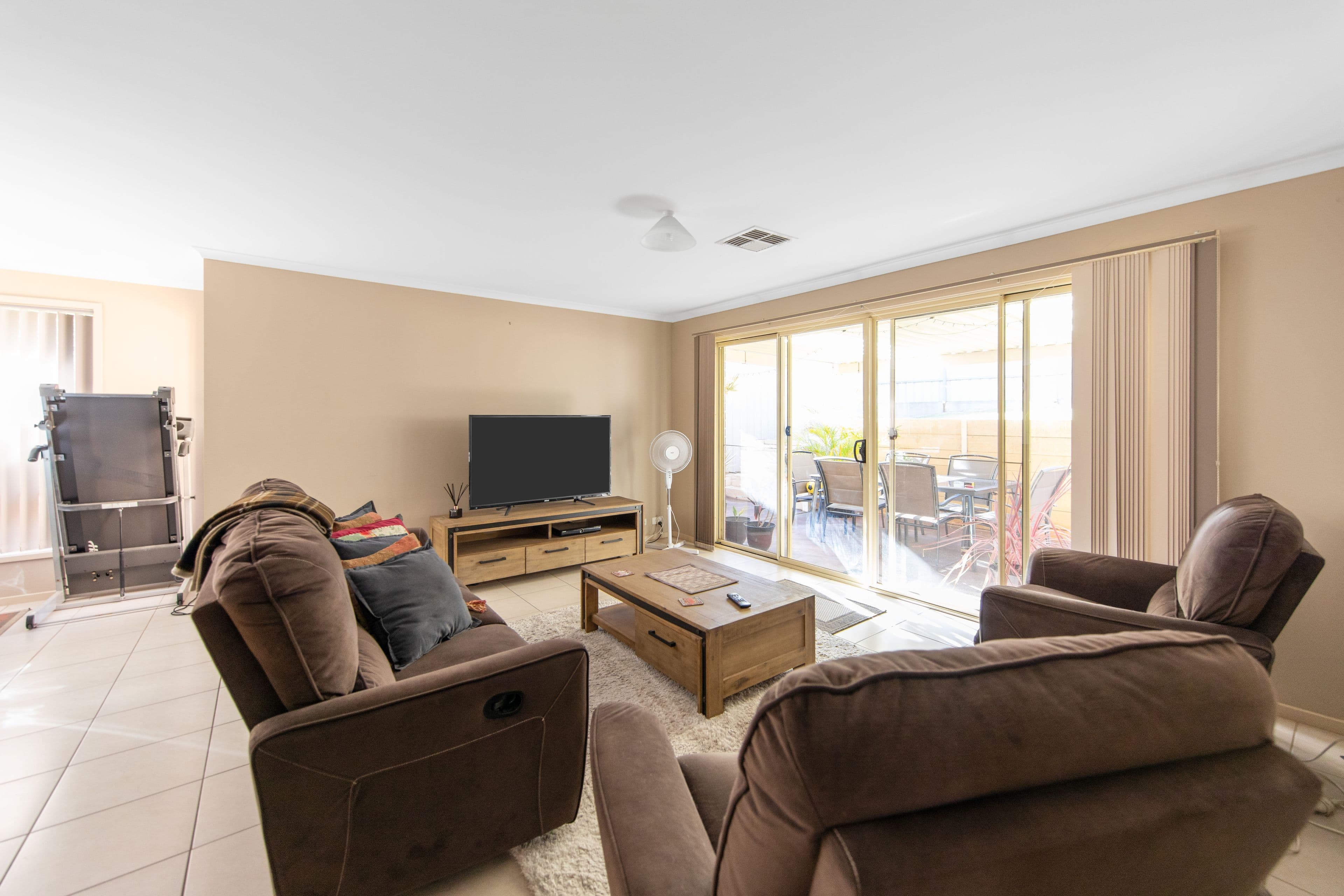 32 Gloucester Drive, Craigmore SA 5114, Craigmore - Thumbnail 4
