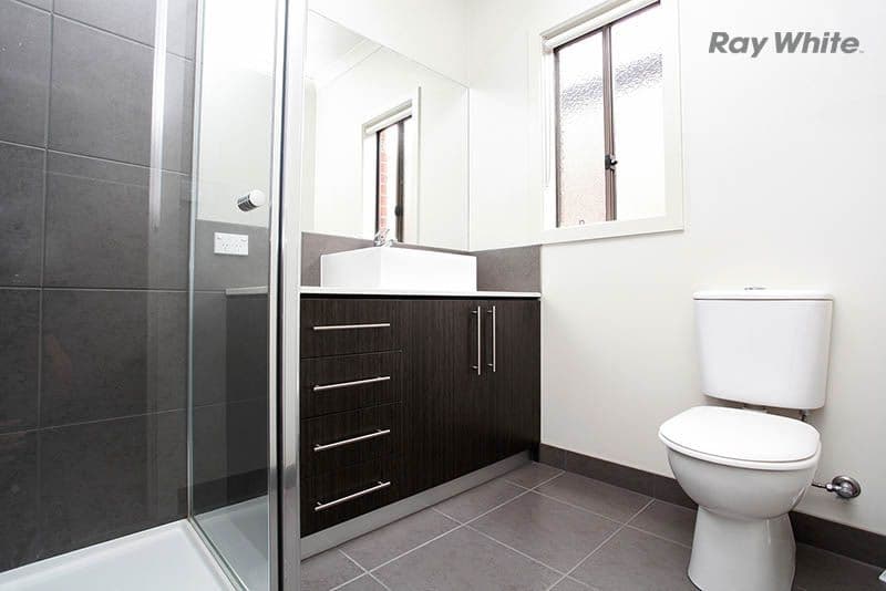5 Rodeo Grove, POINT COOK VIC 3030, Point Cook - Thumbnail 6