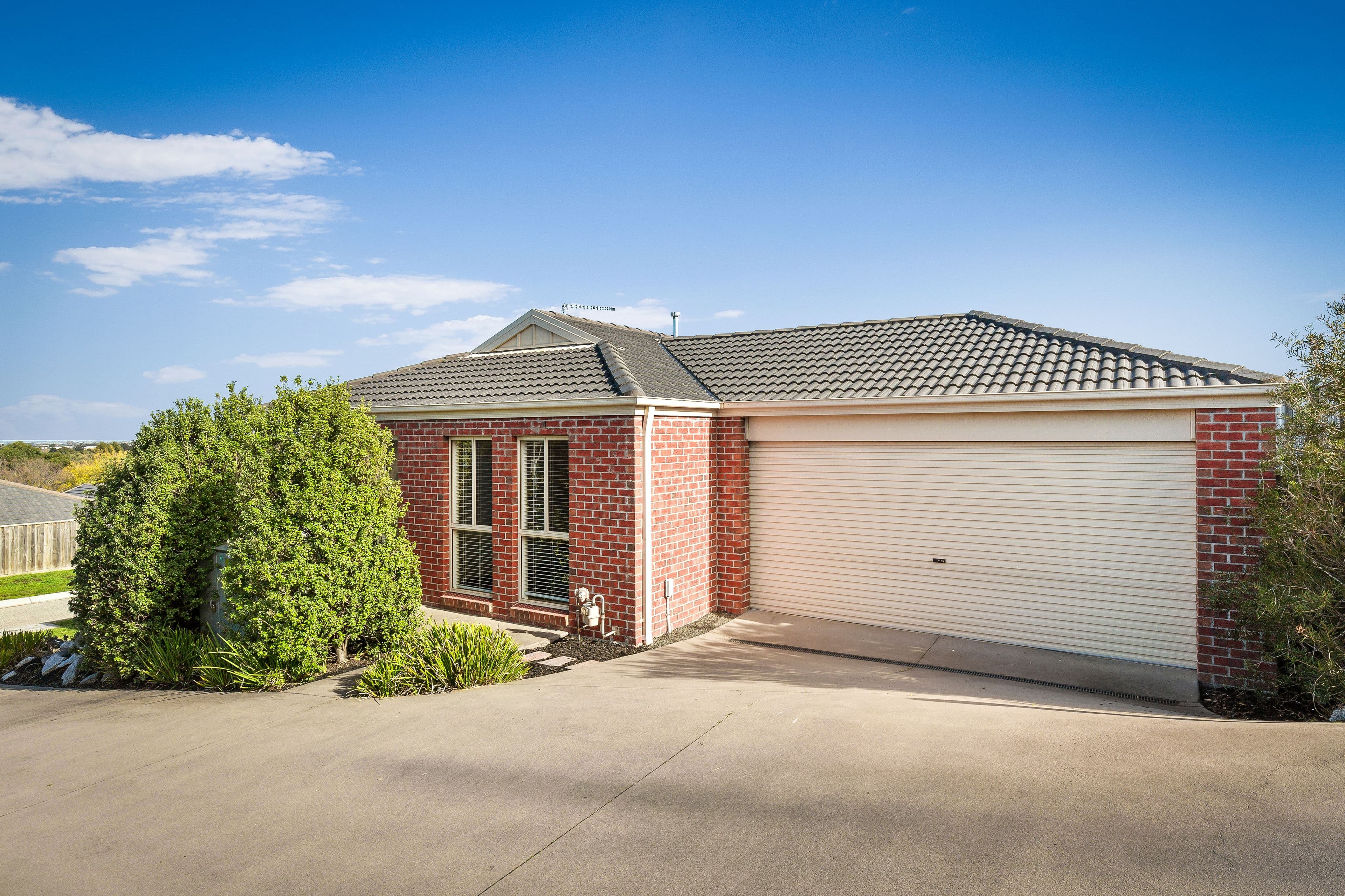 8 McClenaghan Place, Pakenham VIC 3810, Pakenham - Image 1