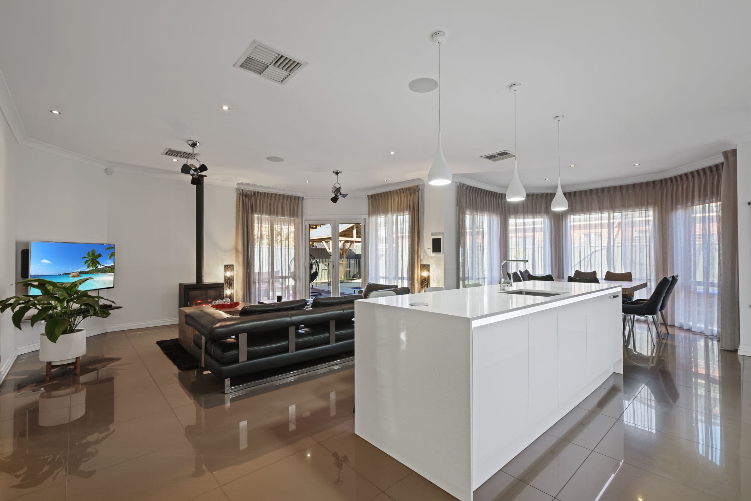 13 Harvey Street, Henley Beach SA 5022, Henley Beach - Thumbnail 4