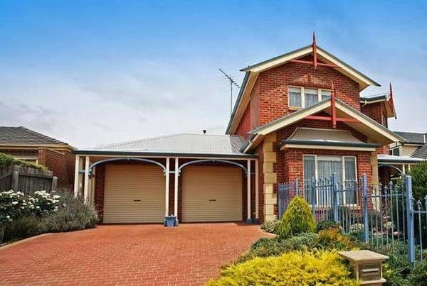 42 Augustine Drive, HIGHTON VIC 3216, Highton - Thumbnail 2