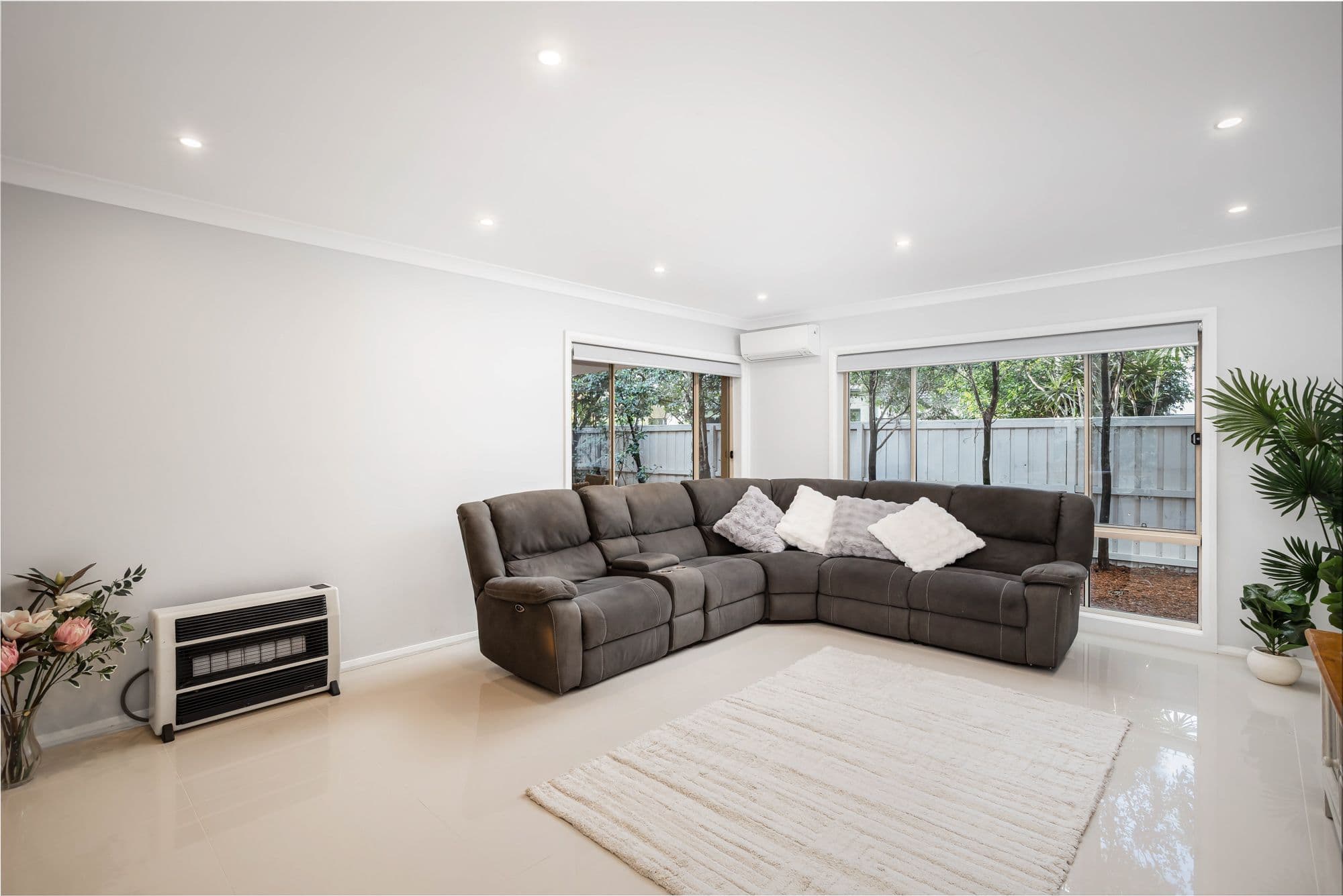 15 Leyburn Street, Stanhope Gardens NSW 2768, Stanhope Gardens - Thumbnail 2