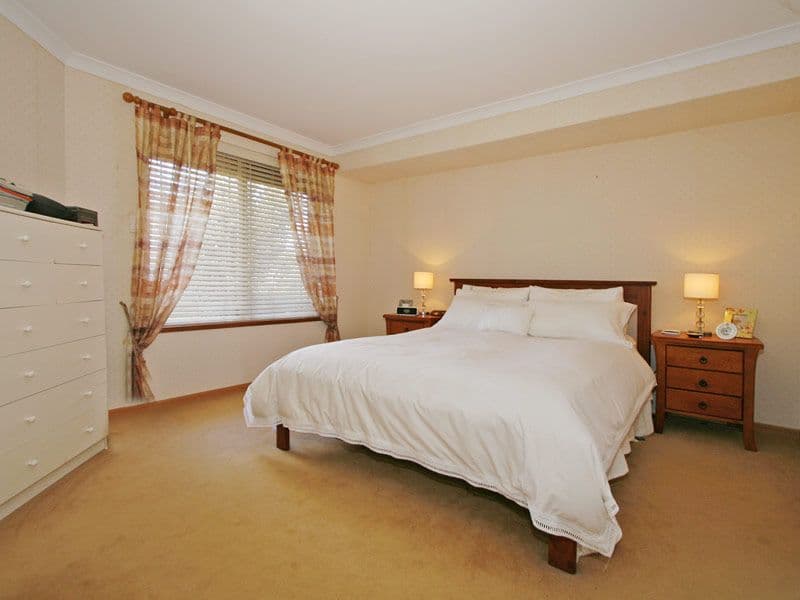 215 Amherst Road, CANNING VALE WA 6155, Canning Vale - Thumbnail 7