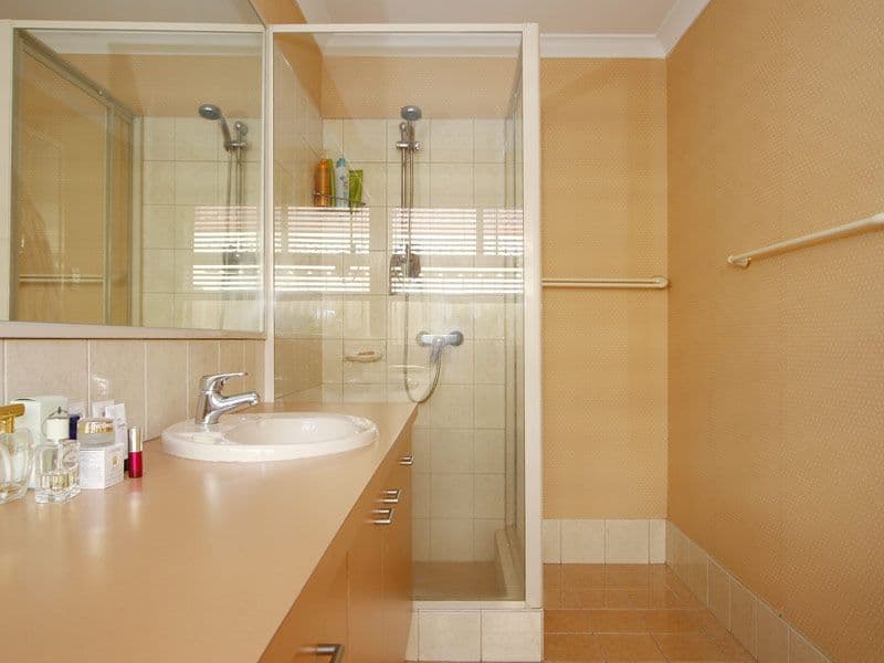 215 Amherst Road, CANNING VALE WA 6155, Canning Vale - Thumbnail 8