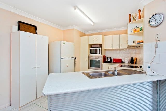 39 Galapagos Way, PACIFIC PINES QLD 4211, Pacific Pines - Thumbnail 2