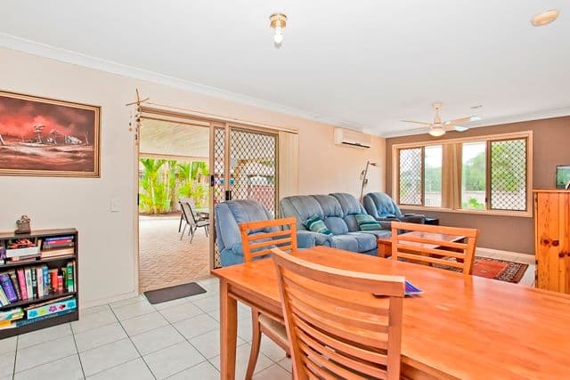 39 Galapagos Way, PACIFIC PINES QLD 4211, Pacific Pines - Thumbnail 4