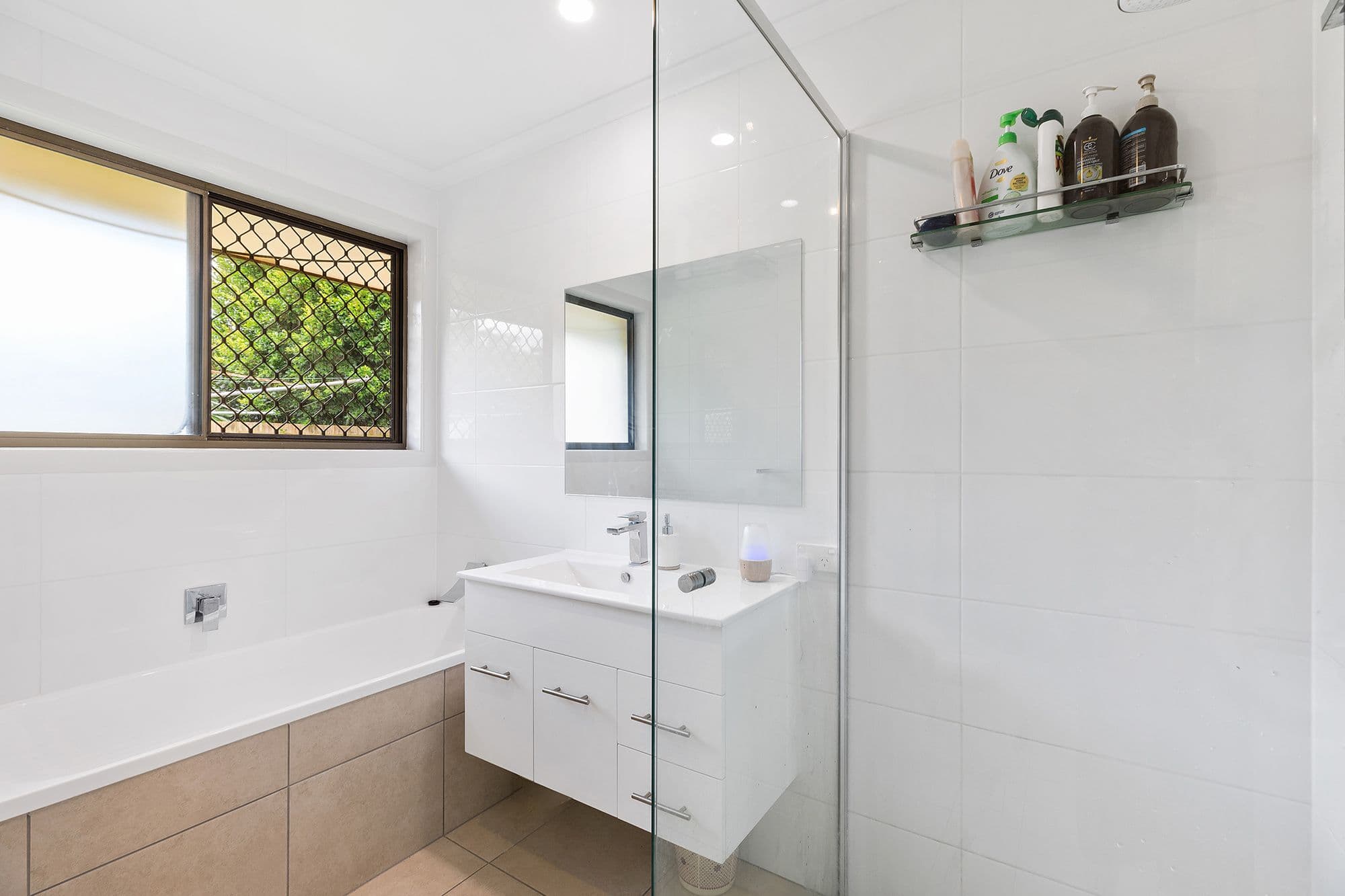 17 Griffith Avenue, Tewantin QLD 4565, Tewantin - Thumbnail 6