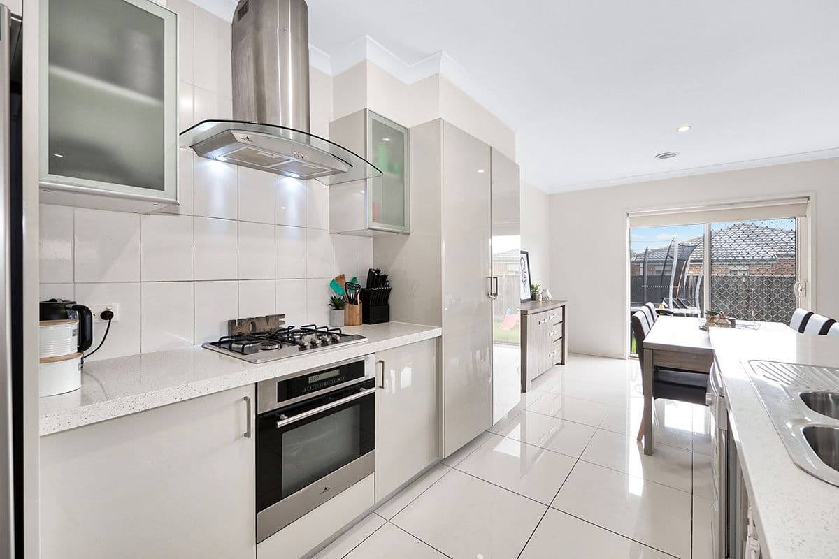 14 Lemon Grove, Cranbourne West VIC 3977, Cranbourne West - Thumbnail 2