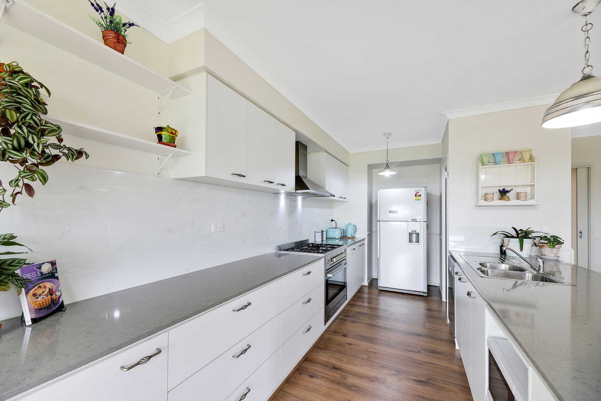 3 Silvertown Road, Drouin VIC 3818, Drouin - Thumbnail 3