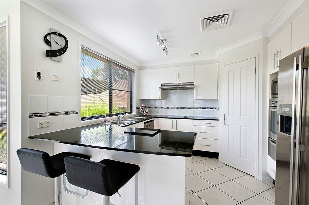 1 Throsby Close, BARDEN RIDGE NSW 2234, Barden Ridge - Thumbnail 3