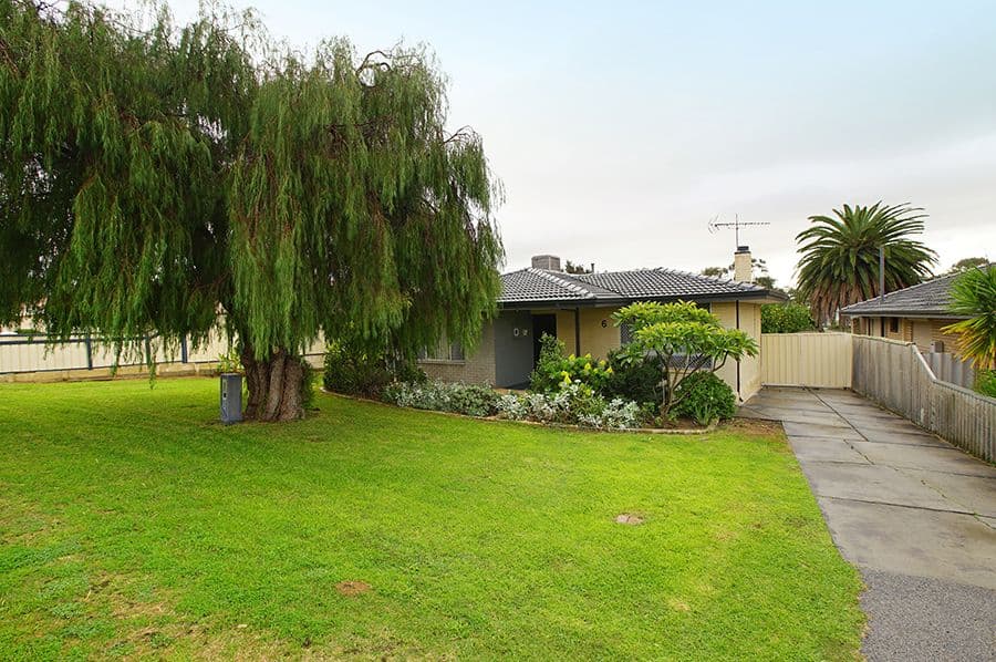 6 Carmody Street, Hamilton Hill WA 6163, Hamilton Hill - Image 1