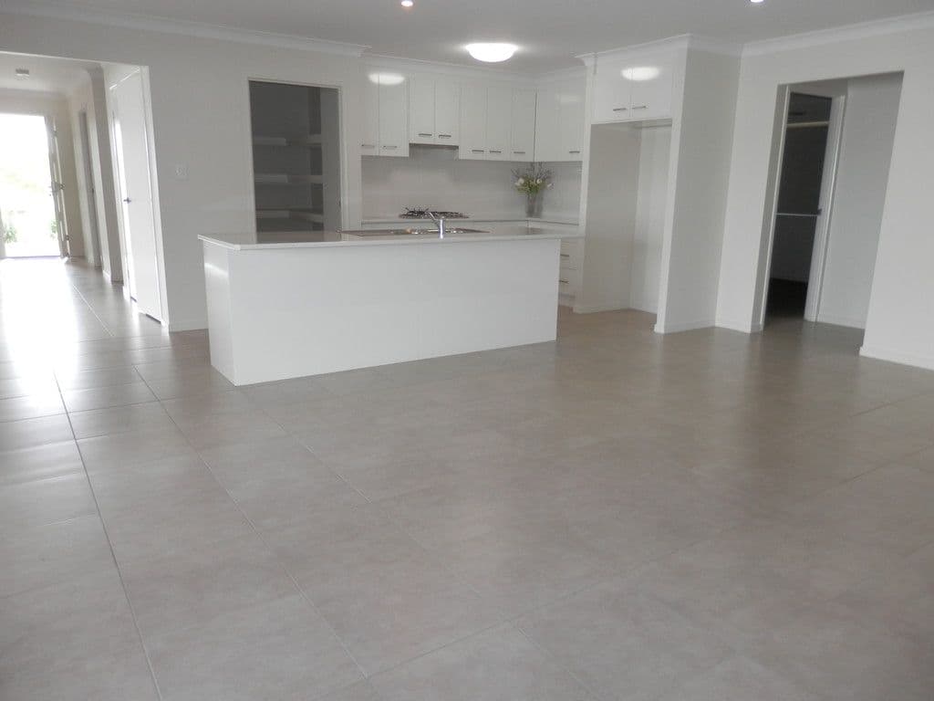 14 Cowie Street, Deebing Heights QLD 4306, Deebing Heights - Thumbnail 2