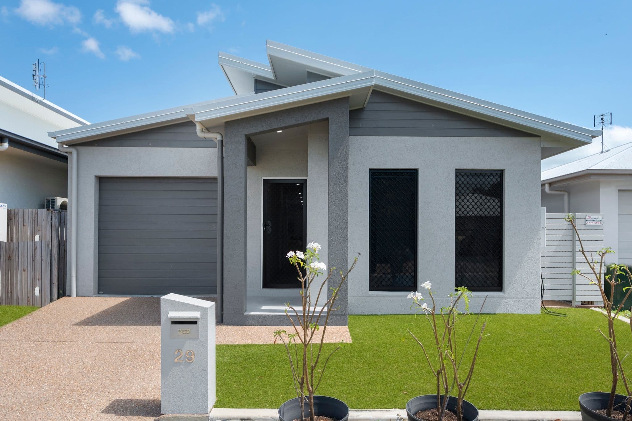 29 Colvin Street, Oonoonba QLD 4811, Oonoonba - Image 1