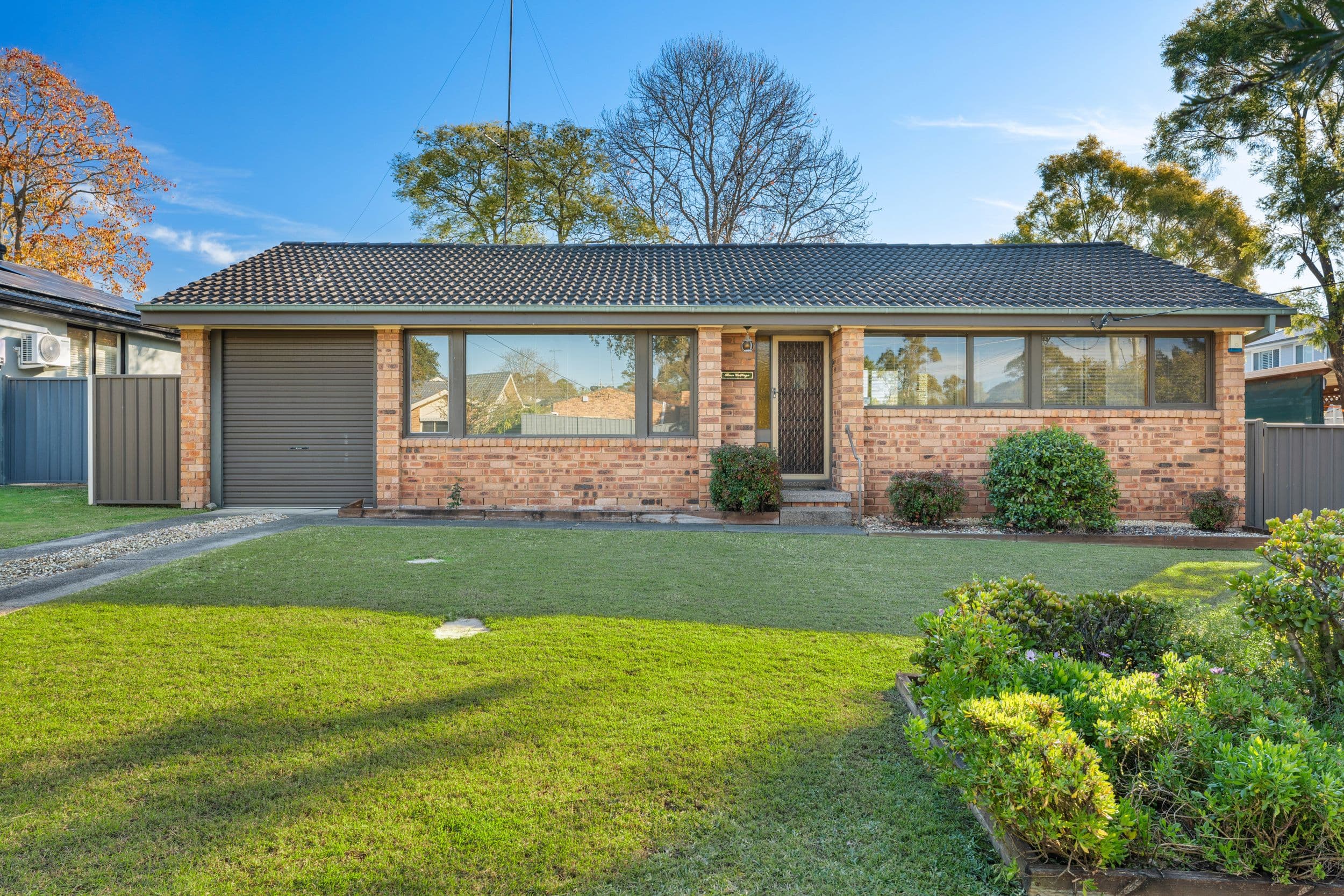 32 Hillview Avenue, South Penrith NSW 2750, South Penrith - Image 1