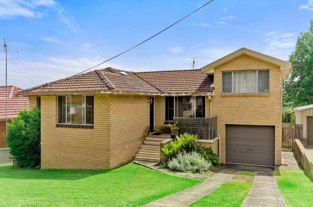 17 Devon Road, Dapto NSW 2530, Dapto - Image 1