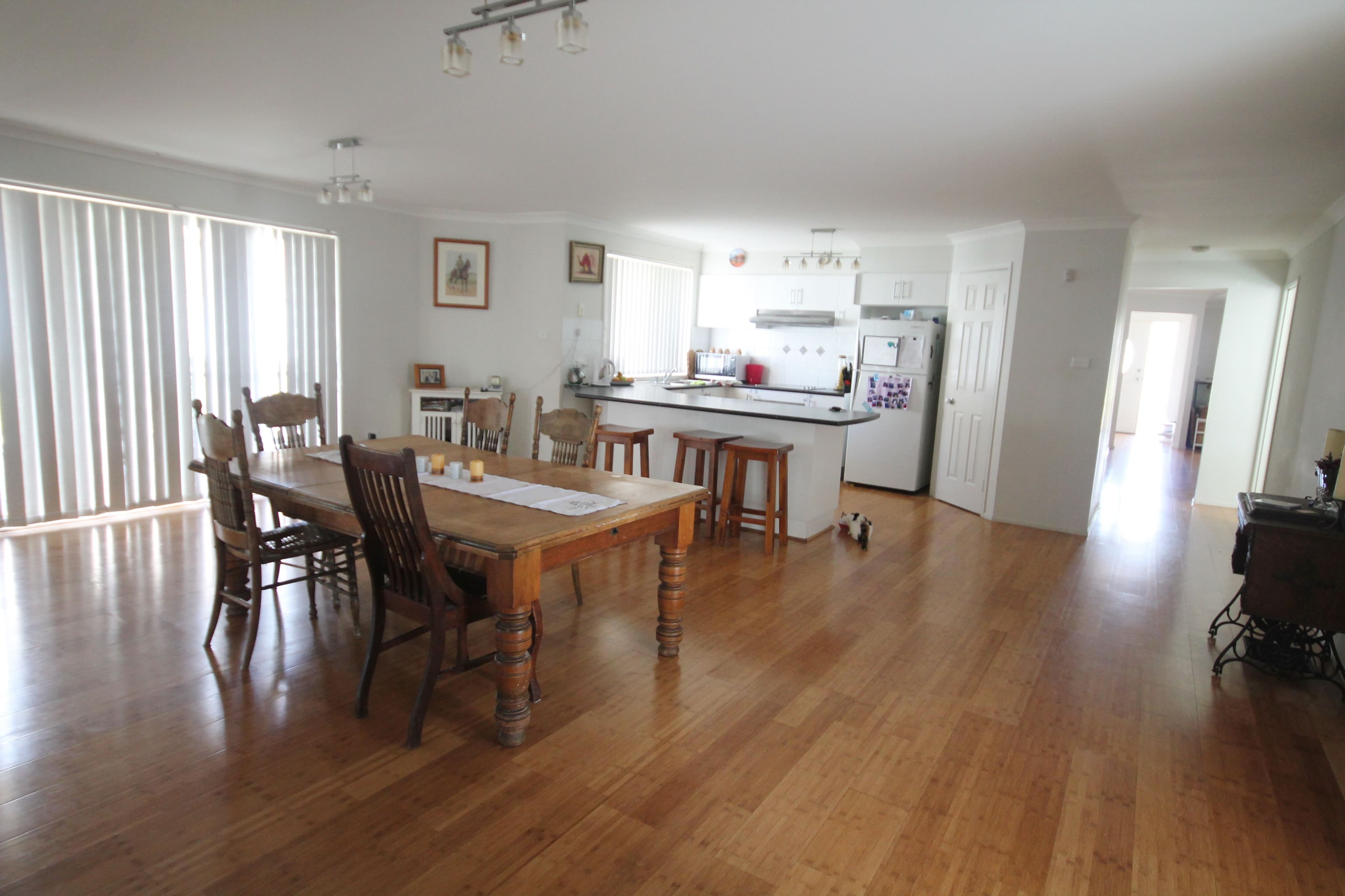 7 Settlers Place, Young - Thumbnail 5
