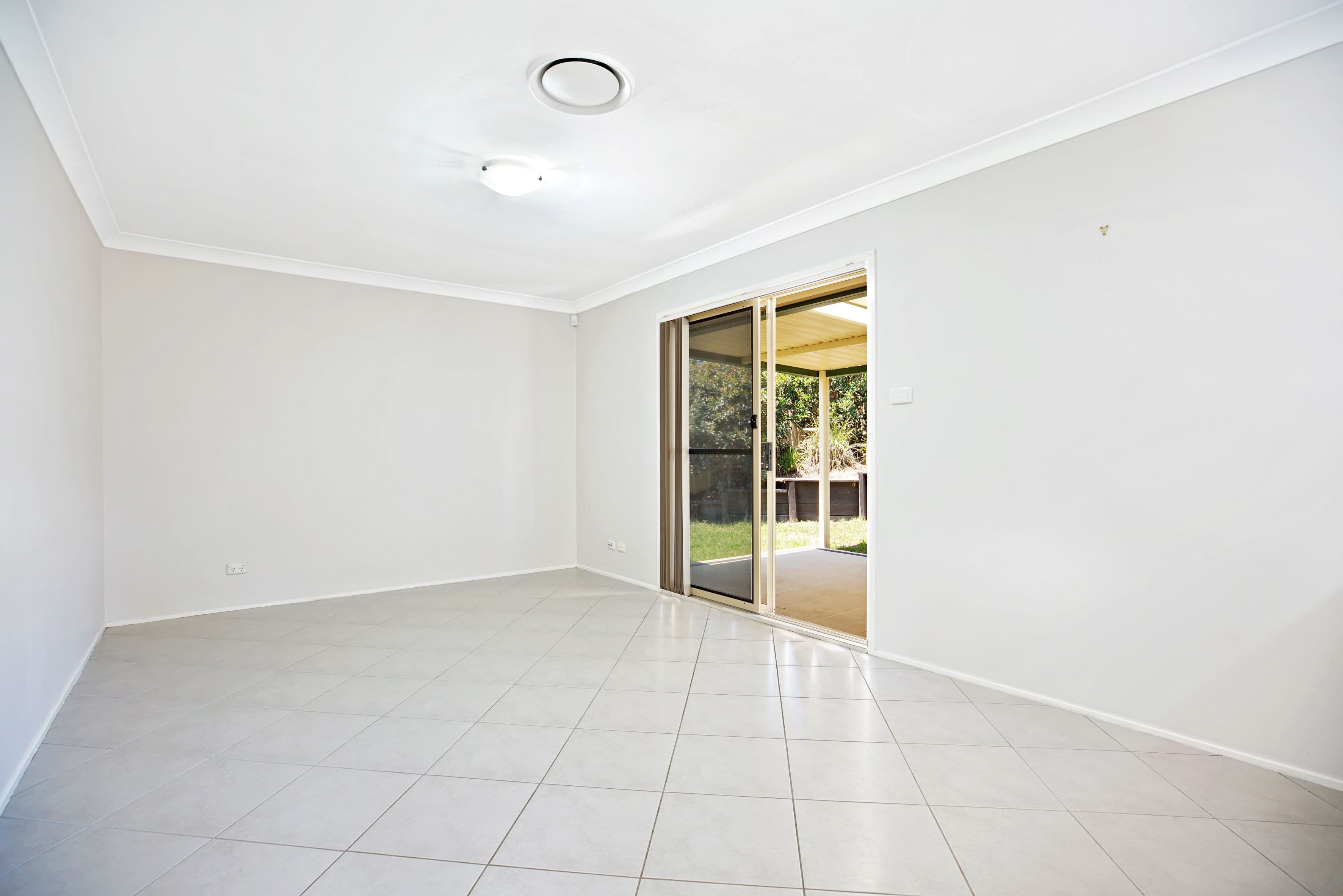 23 Kenneth Slessor Drive, Glenmore Park - Thumbnail 4