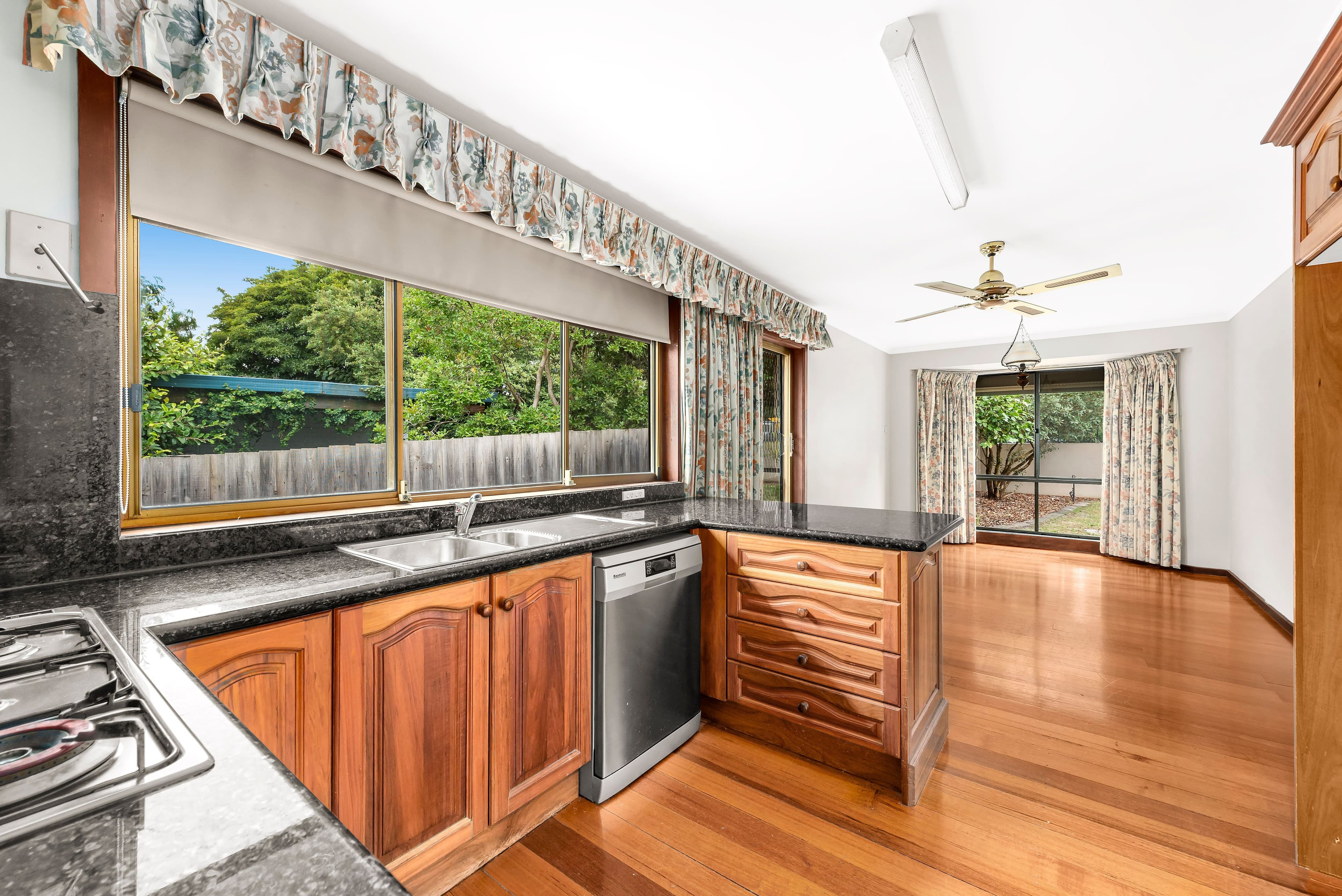 19 Carrara Road, Rowville VIC 3178, Rowville - Thumbnail 2