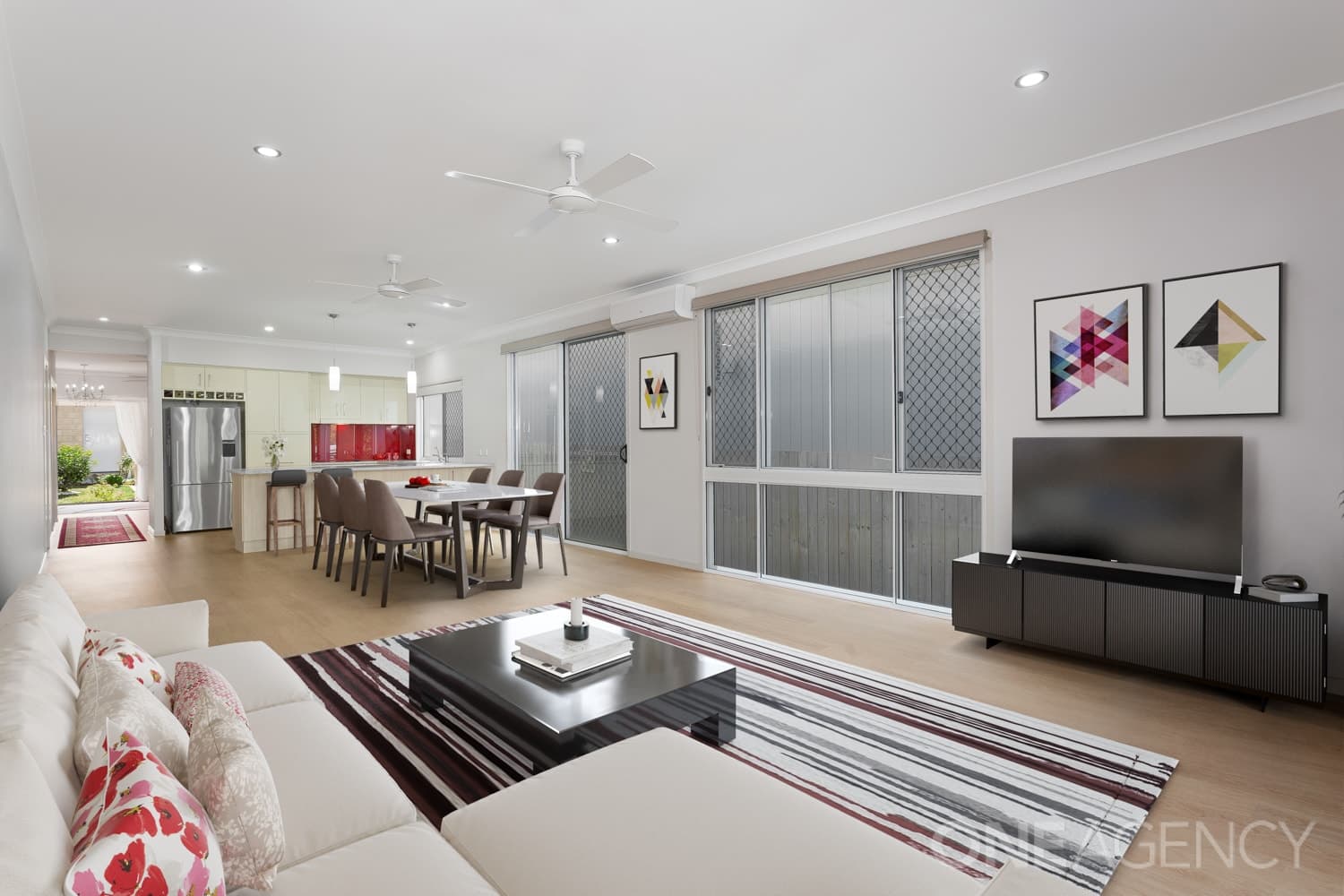 98 Mein Street, Scarborough, Scarborough - Thumbnail 2