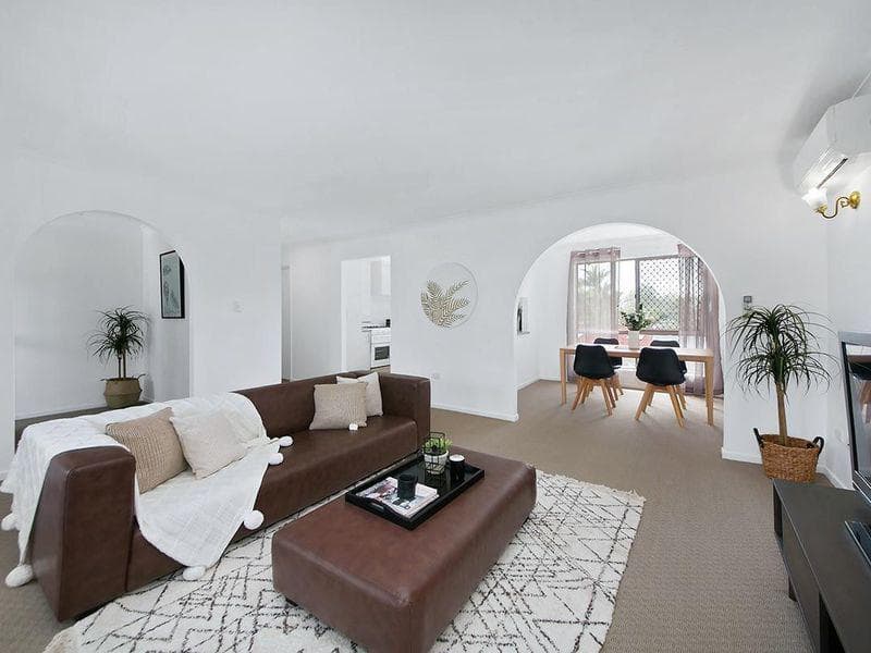 1/6 Marsh Street, Maidstone, VIC, Maidstone - Thumbnail 2