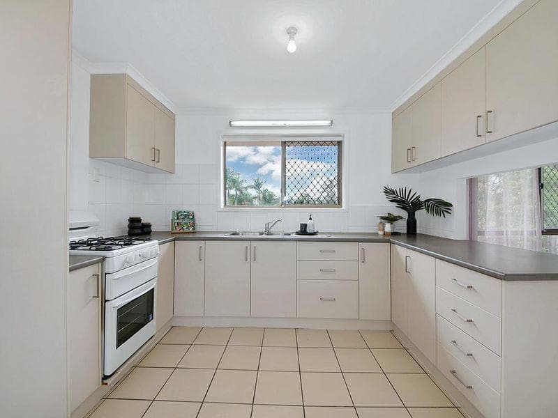 1/6 Marsh Street, Maidstone, VIC, Maidstone - Thumbnail 3