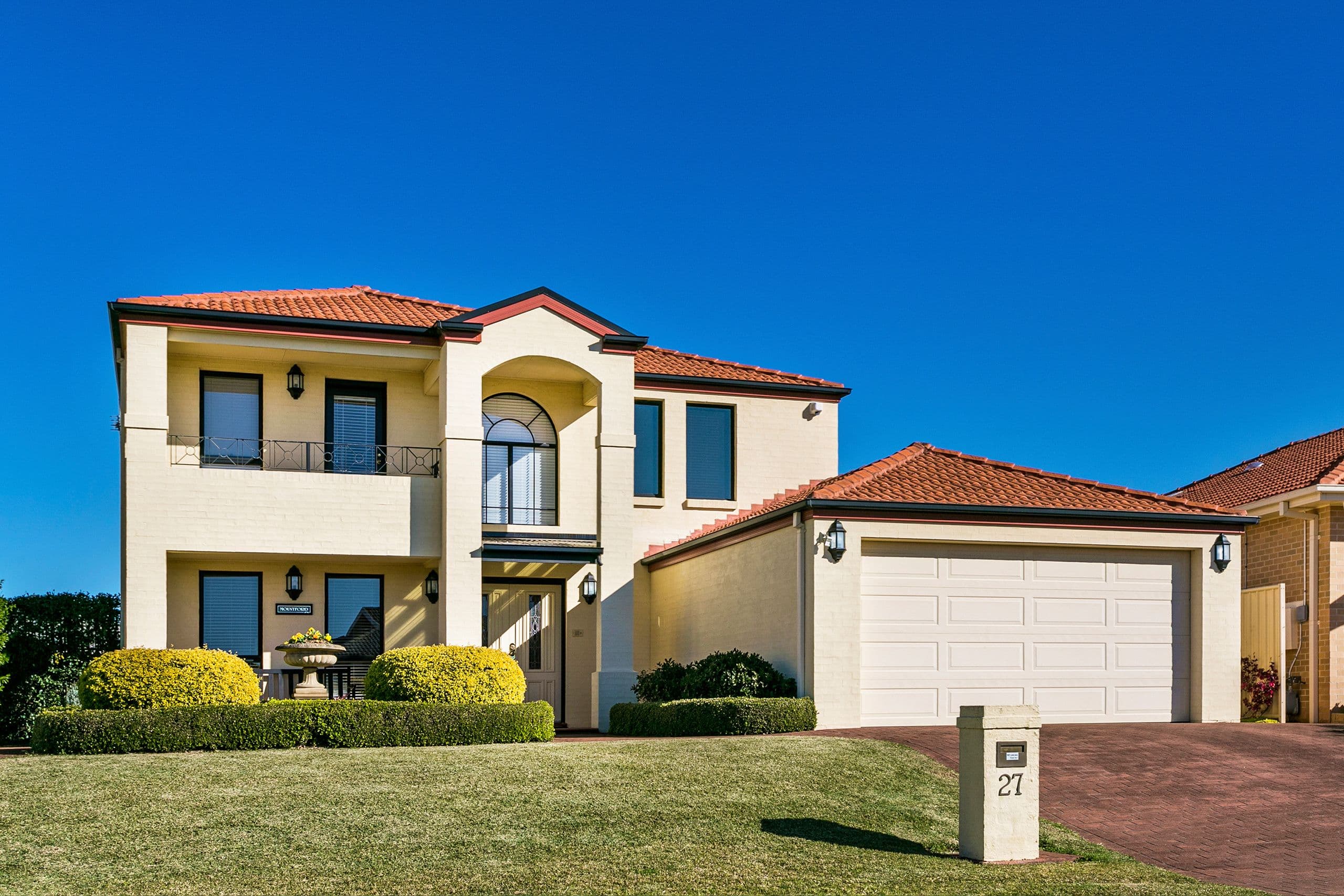27 Banks Drive, Shell Cove - Image 1