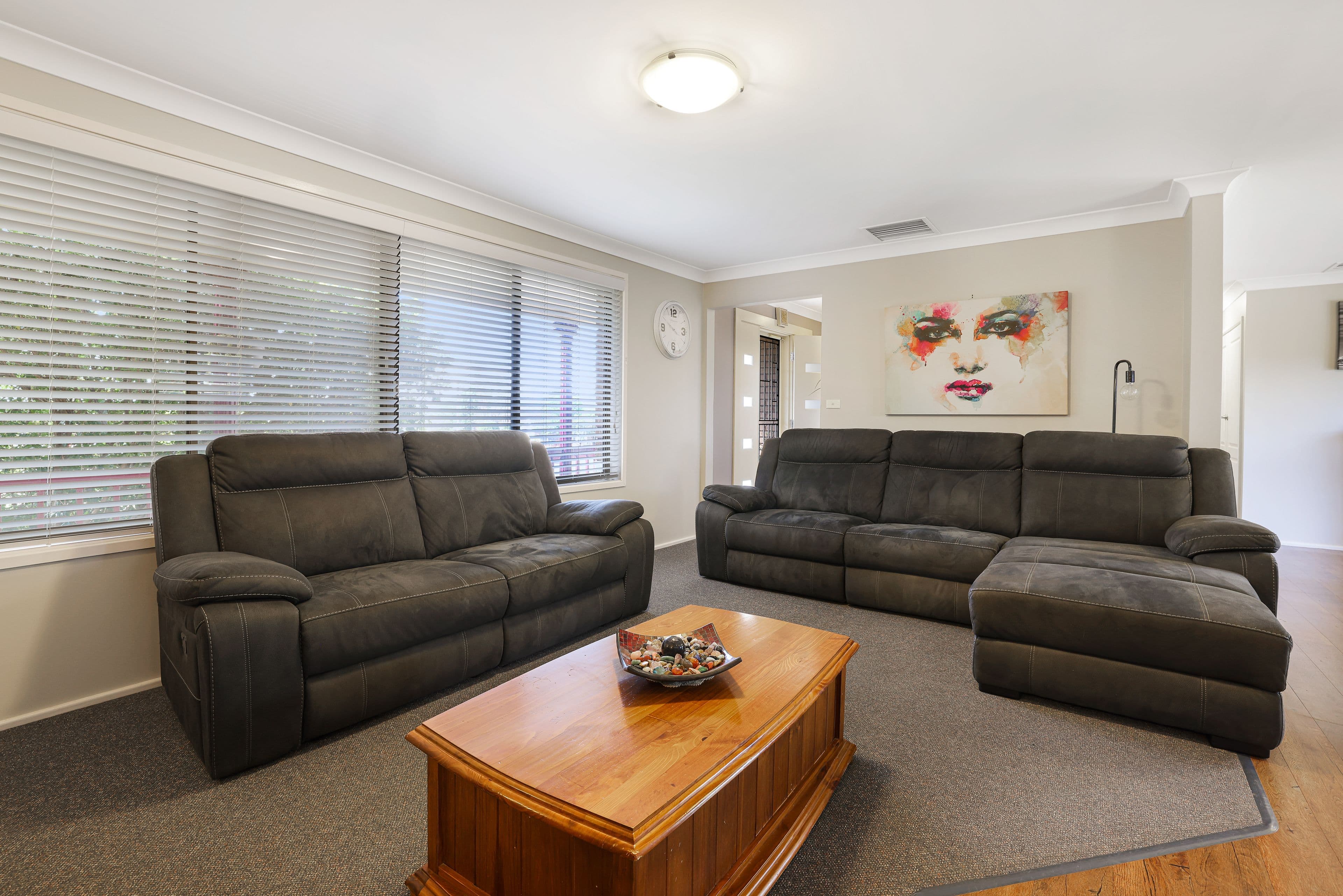82 McRae Street, Tamworth NSW 2340, Hillvue - Thumbnail 2