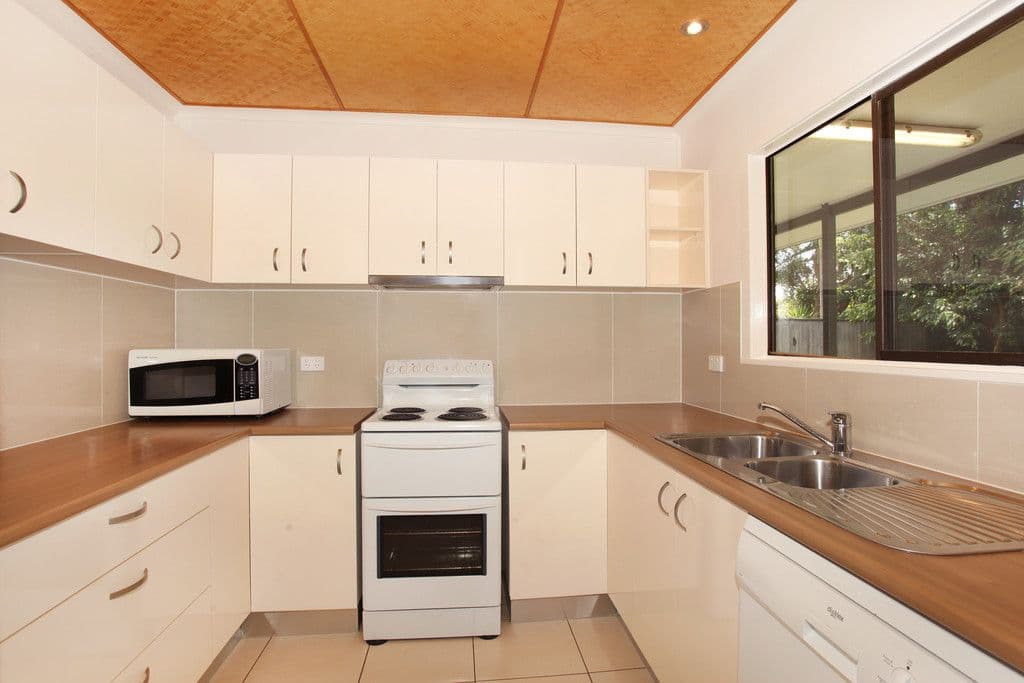 18 Currawong Street, Mudjimba QLD 4564, Mudjimba - Thumbnail 6