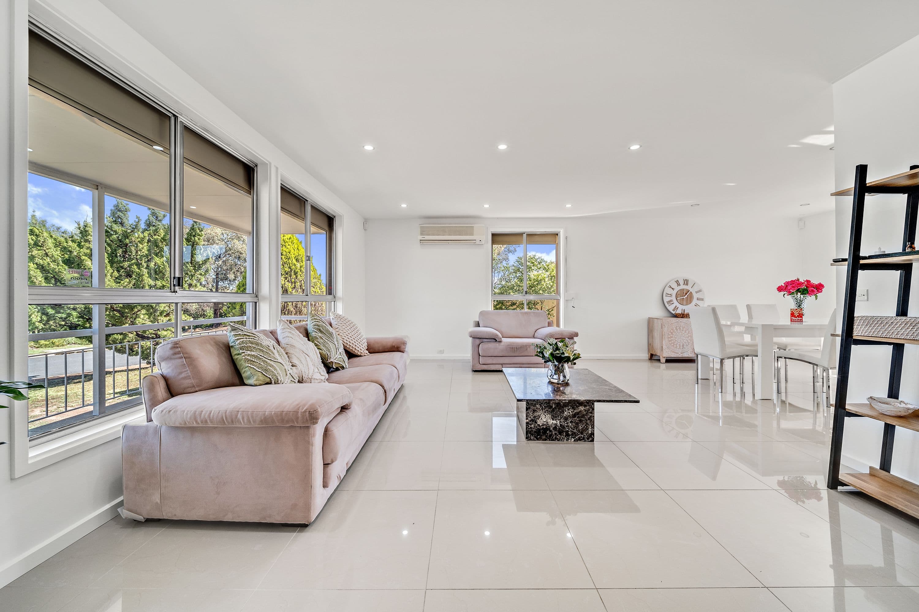 15 Degraves Crescent, Wanniassa ACT 2903, Wanniassa - Thumbnail 2