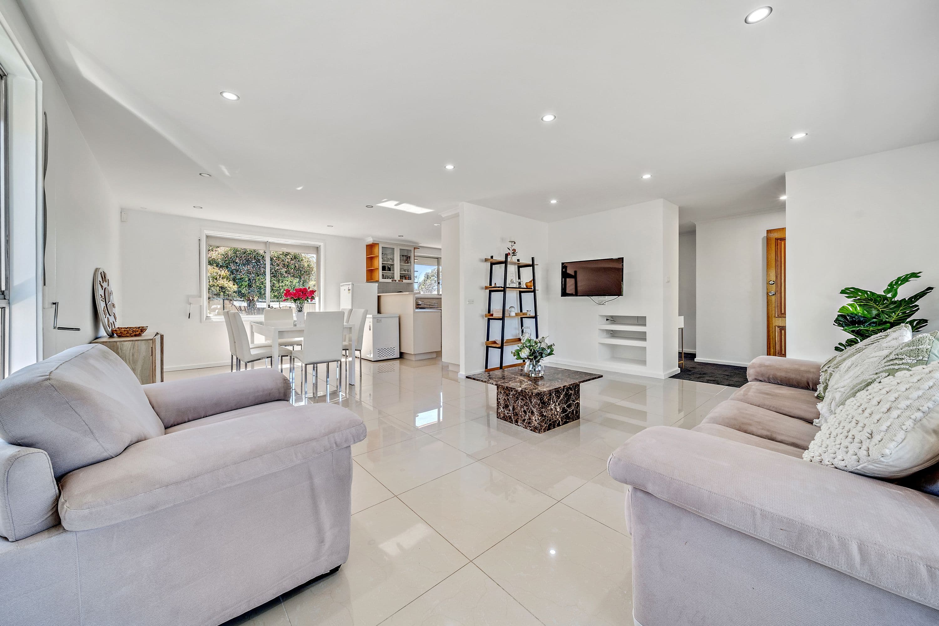 15 Degraves Crescent, Wanniassa ACT 2903, Wanniassa - Thumbnail 3