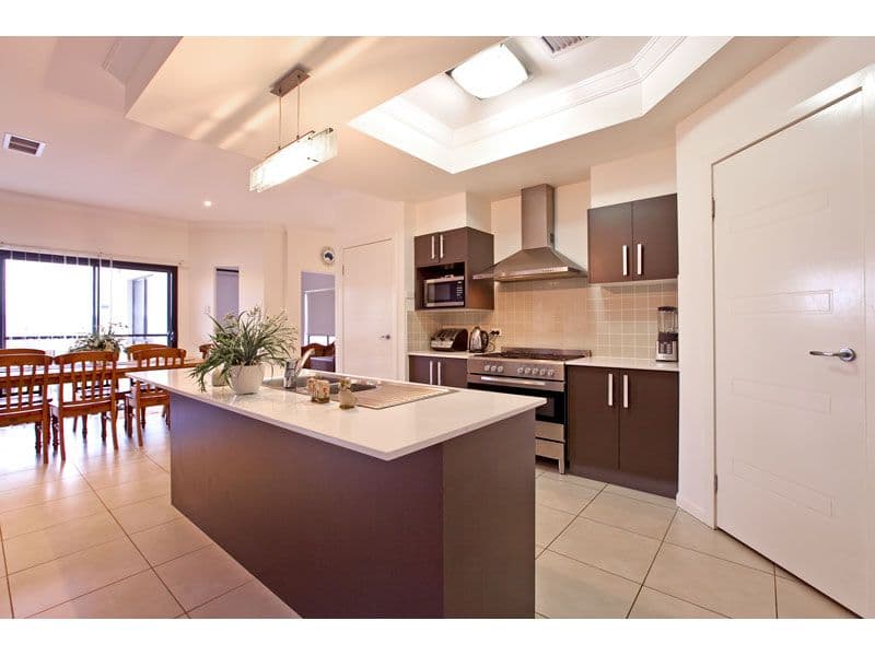 11 Highland Street, REDLAND BAY QLD 4165, Redland Bay - Thumbnail 4
