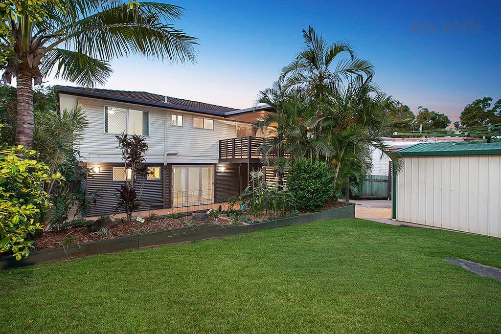44 Ellenvale Avenue, Pascoe Vale South - Thumbnail 2
